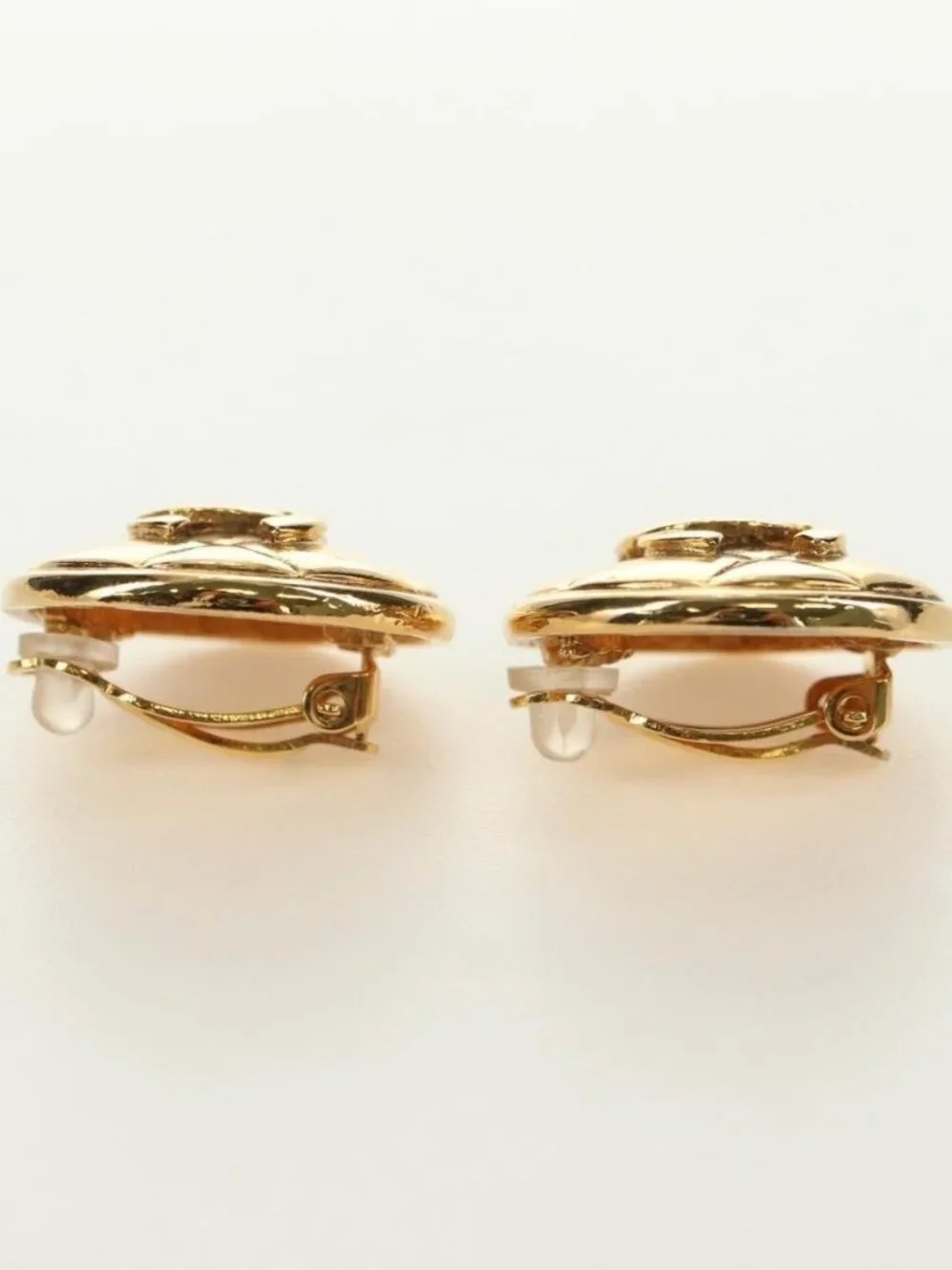CHANEL COCO Mark Earring metal Gold Tone CC Auth 181301V